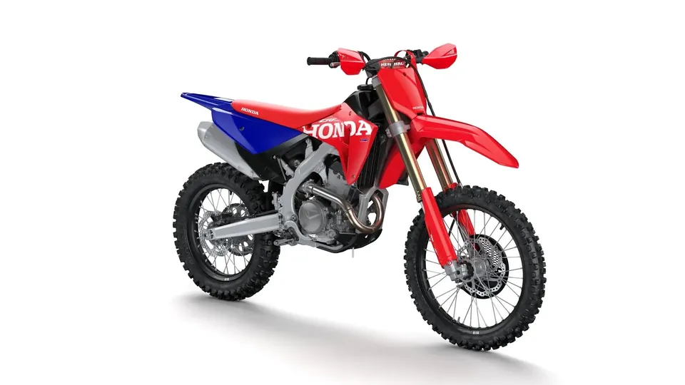 Enduro-Motorrad CRF250RX schräg von vorne mit Startnummerntafel und Handprotektoren